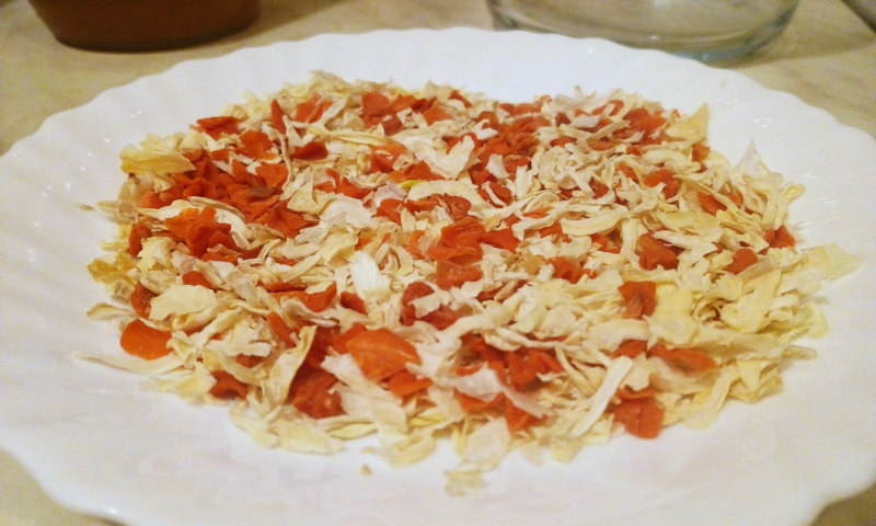 The dried carrots and onions, mixed